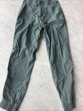 Woman’s  Relaxed Jogger Pants in Slate Green zip ankle